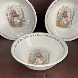 Lower Price!!Wedgwood Peter Rabbit Bowls - White and Red